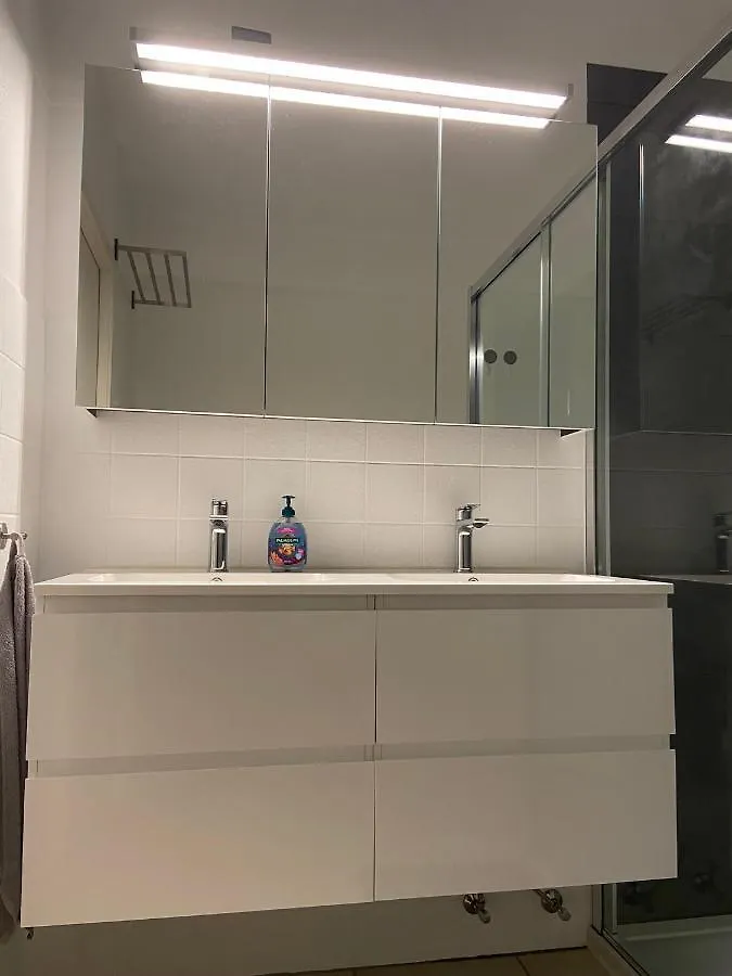 Weloveoostende - Newly Renovated Large Apartment 150M From The Beach - Including Bed Sheets And Final Clea-Ning