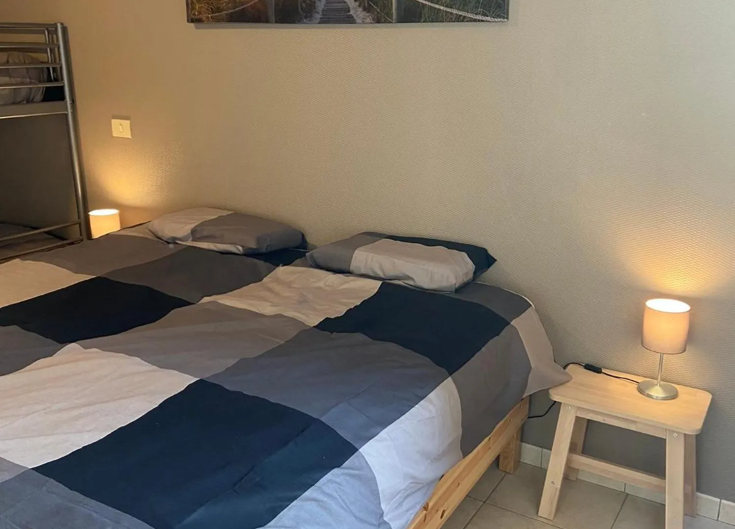 Weloveoostende - Newly Renovated Large Apartment 150M From The Beach - Including Bed Sheets And Final Clea-Ning 벨기에